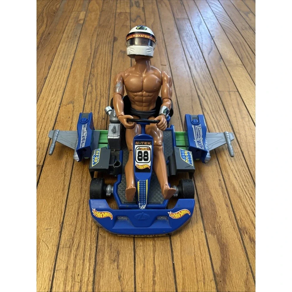 RARE 2001 MAX STEEL 2 in 1‎ SKYFIRE GO KART VEHICLE MATTEL AND FIGURE